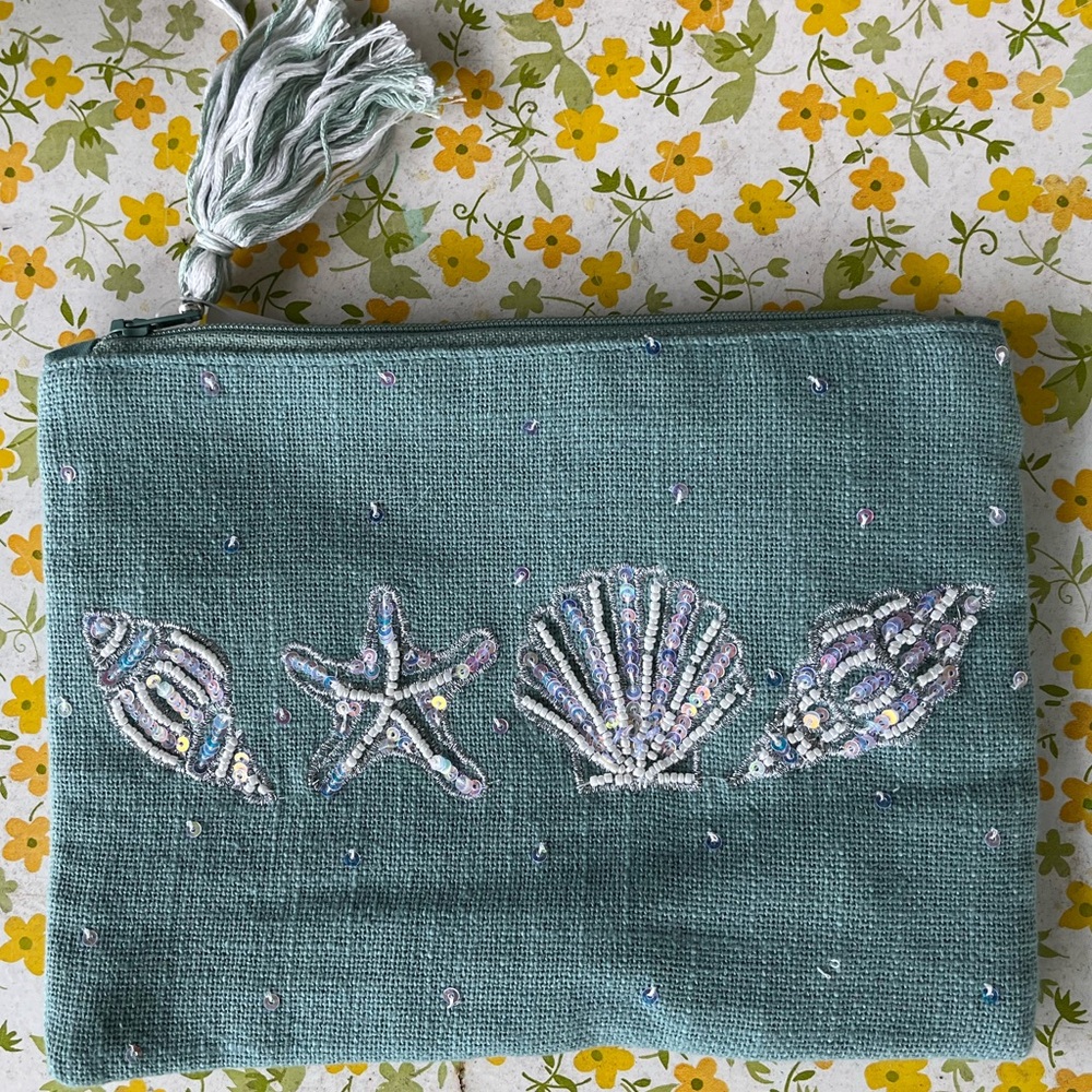 Seashell starfish beaded pouch wristlet mini coin purse